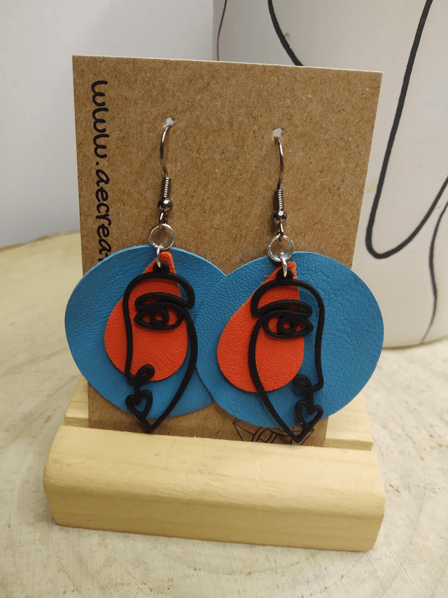 Boucles d'oreilles line art cuir bleu orange 