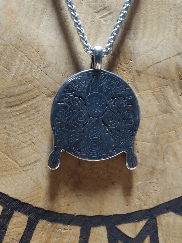 Collier corbeaux et Yggdrasil 