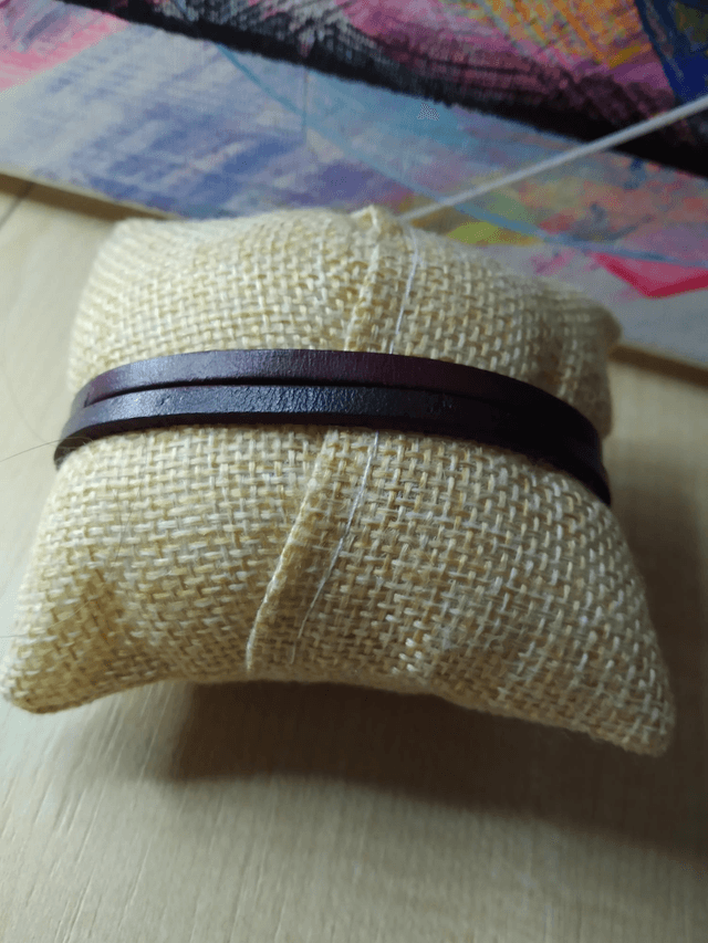 Bracelet double lanières brune loups