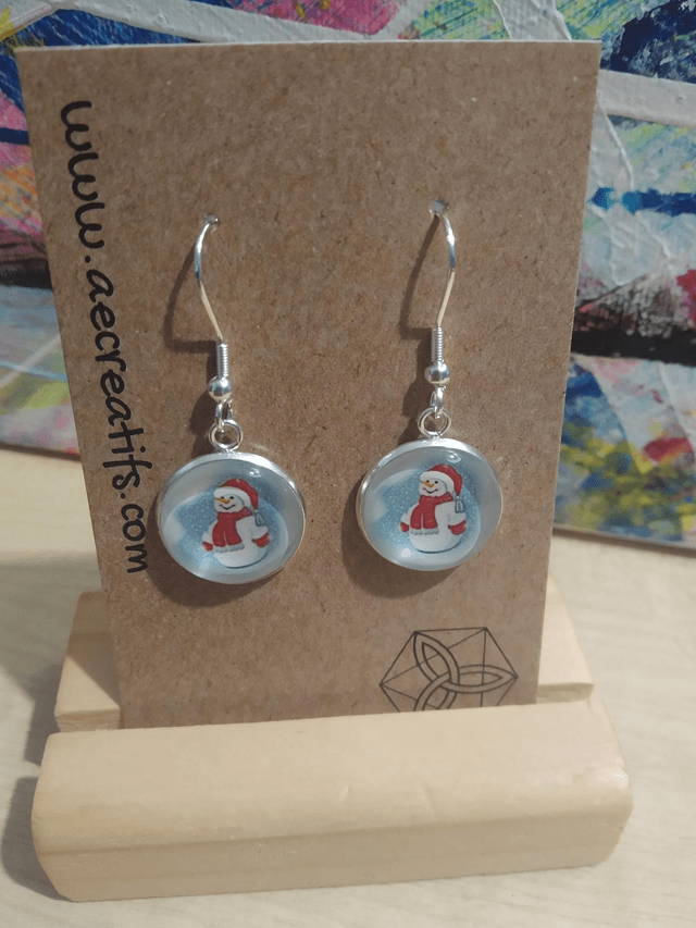 Boucles d'oreilles cabochons bonhomme de neige bleue