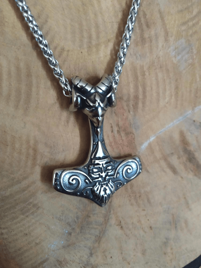 Collier viking bouc marteau acier inoxydable 