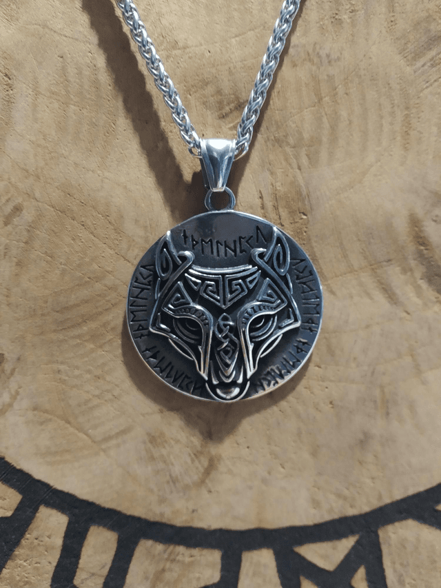 Collier tête de loup viking acier inoxydable 