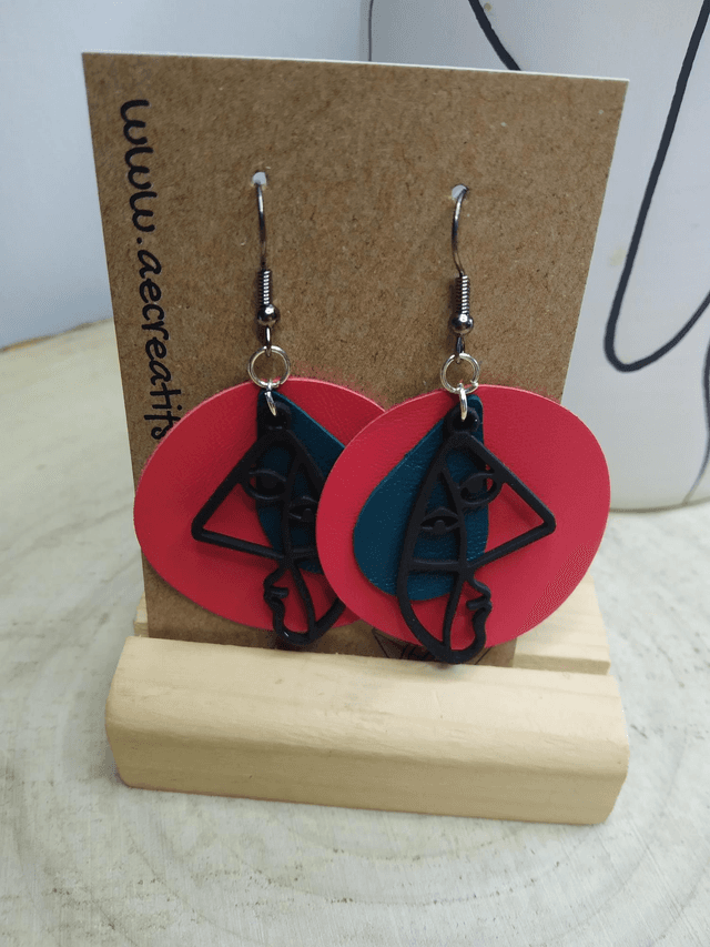 Boucles d&#039;oreilles line art cuir fushia 